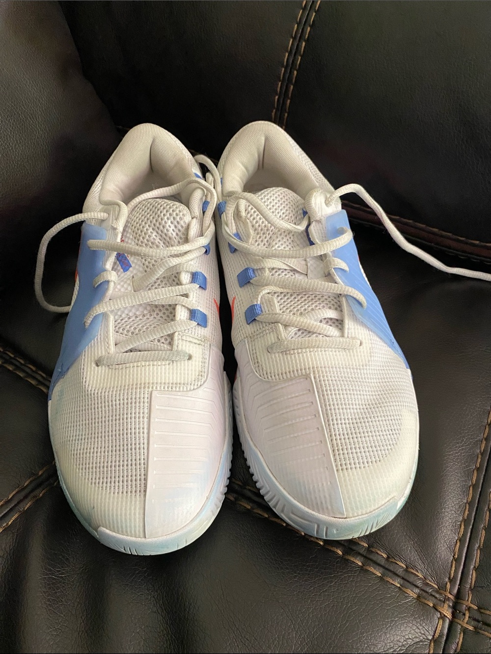 Woman’s Nike air, Zoom GP challenge tennis sneakers